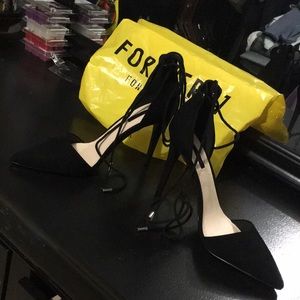 Black heals size 9